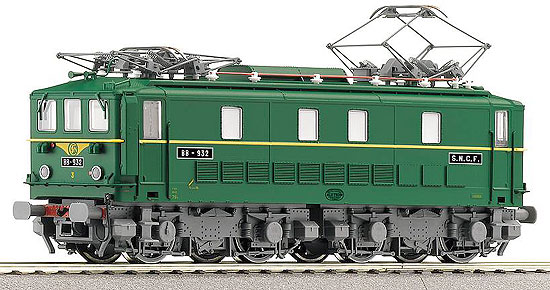 Electric locomotive BB 900<br /><a href='images/pictures/Roco/62613.jpg' target='_blank'>Full size image</a>